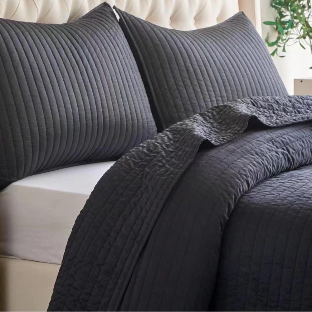 New HiEnd ACCENT Black Satin Channel Quilt Cover Reversible Comforter Queen